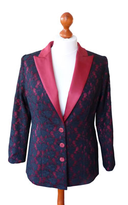 Blazer aus Spitzenstoff